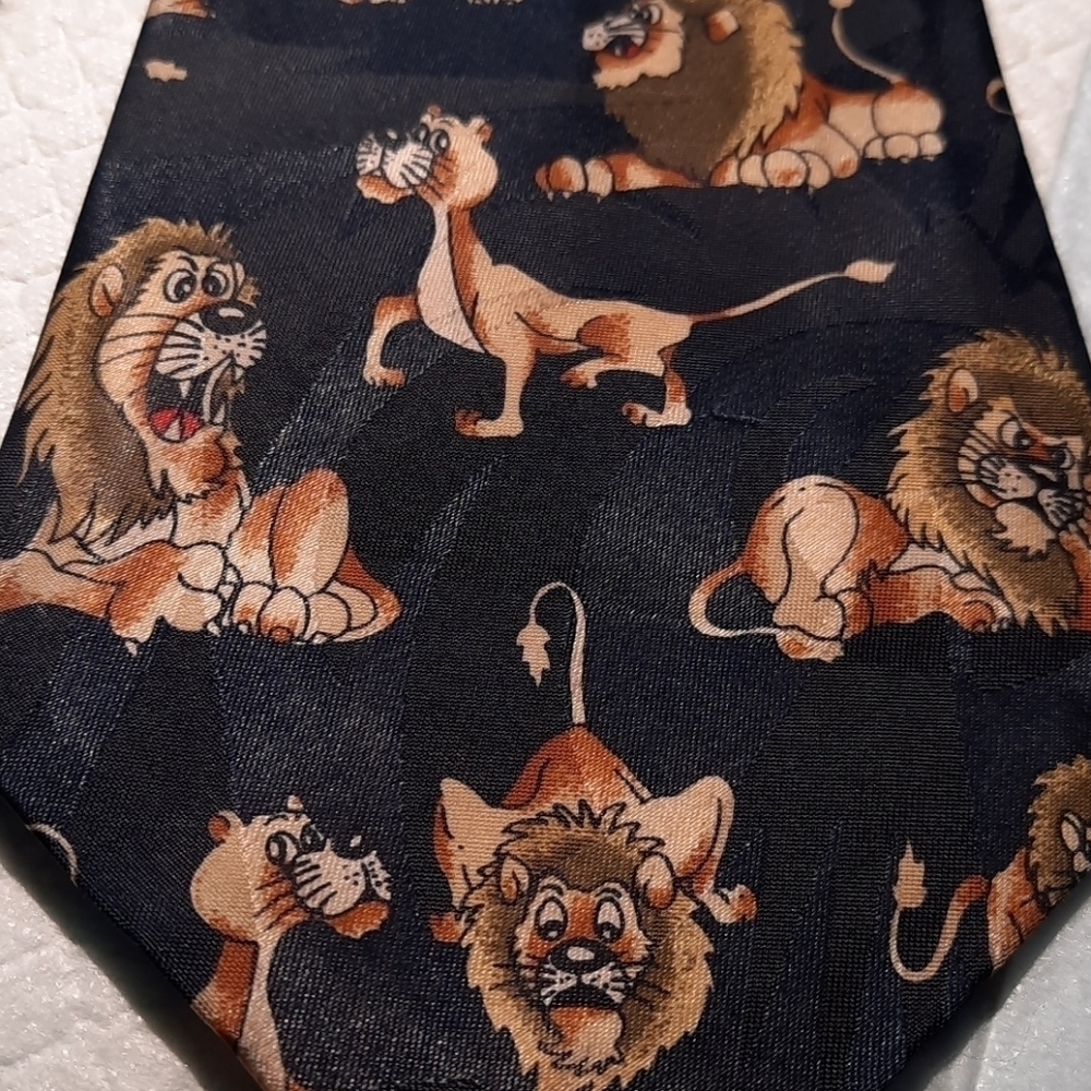 Men's Renaissance Hand Made Tie - Picture 2 of 5